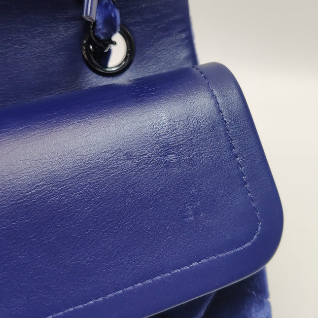 Chanel Classic Flap Medium Velours Bleu Roi Quincaillerie Argentée