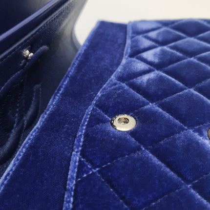 Chanel Classic Flap Medium Velours Bleu Roi Quincaillerie Argentée