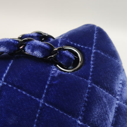 Chanel Classic Flap Medium Velours Bleu Roi Quincaillerie Argentée