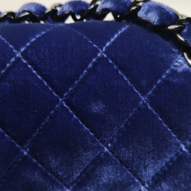 Chanel Classic Flap Medium Velours Bleu Roi Quincaillerie Argentée