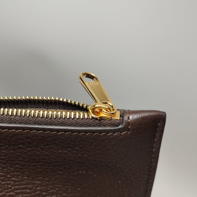 Sac à bandoulière Gucci Softbit Maxi en cuir de veau marron foncé