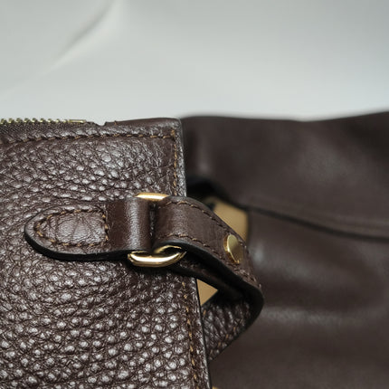 Sac à bandoulière Gucci Softbit Maxi en cuir de veau marron foncé