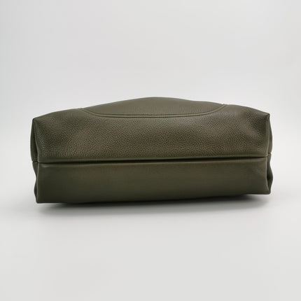 Sac à bandoulière Gucci Softbit Maxi en cuir de veau vert olive 2024