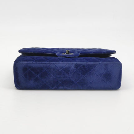 Chanel Classic Flap Medium Velours Bleu Roi Quincaillerie Argentée