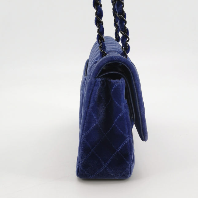 Chanel Classic Flap Medium Velours Bleu Roi Quincaillerie Argentée