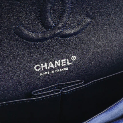 Chanel Classic Flap Medium Velours Bleu Roi Quincaillerie Argentée
