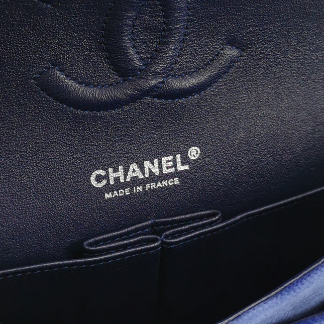 Chanel Classic Flap Medium Velours Bleu Roi Quincaillerie Argentée