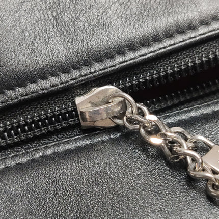 Sac Reporter Chanel Cambon multi-poches, taille moyenne, en cuir de veau noir avec CC noir