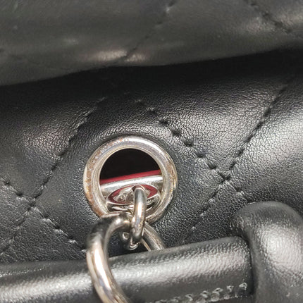 Sac Reporter Chanel Cambon multi-poches, taille moyenne, en cuir de veau noir avec CC noir