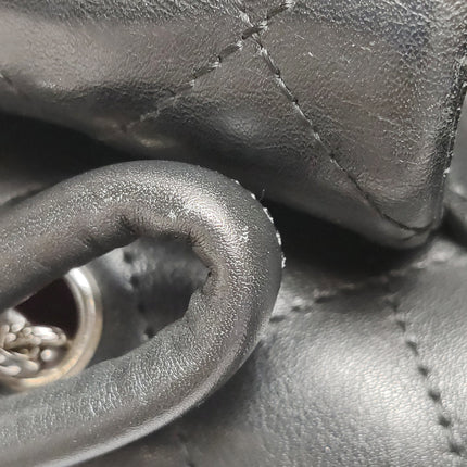 Sac Reporter Chanel Cambon multi-poches, taille moyenne, en cuir de veau noir avec CC noir