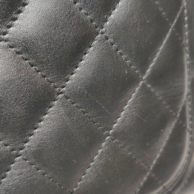 Sac Reporter Chanel Cambon multi-poches, taille moyenne, en cuir de veau noir avec CC noir