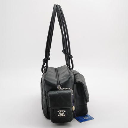 Sac Reporter Chanel Cambon multi-poches, taille moyenne, en cuir de veau noir avec CC noir