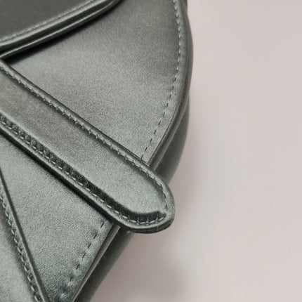 Sac Dior Saddle Mini Bleu Gris Soie avec Boucles Incrustées de Cristaux