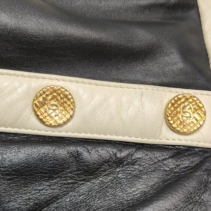 Chanel Classic Flap Moyen Cuir Caviar Noir