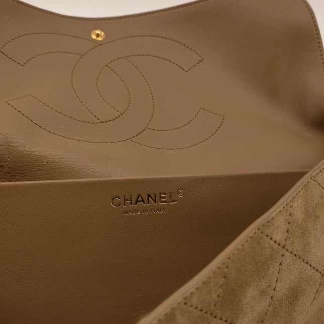 Chanel Classic Flap Medium Cuir Daim Marron Chocolat Foncé HW Argent, 1996-1997