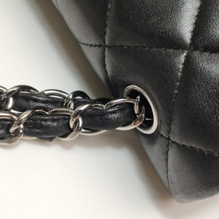 Chanel Classique Grand Modèle Cuir d'Agneau Noir Double Rabat Métal Argenté 2012