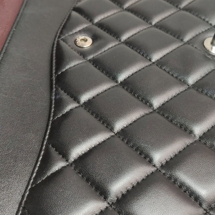 Chanel Classique Grand Modèle Cuir d'Agneau Noir Double Rabat Métal Argenté 2012