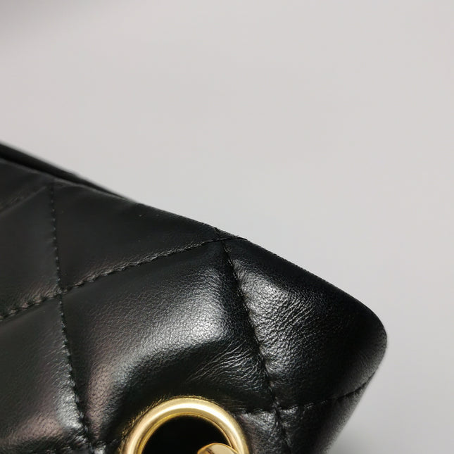 Chanel Classic Flap Maxi 2009 Black Lambskin Leather Single Flap with Gold Hardware