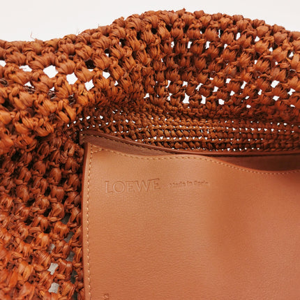 Sac cabas petit modèle Loewe Paulas Ibiza Anagram en raphia