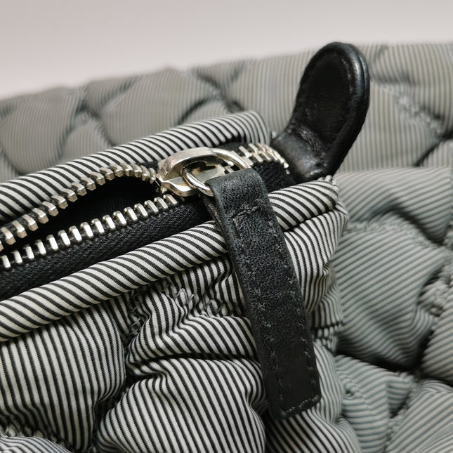 Sac à rabat matelassé à rayures Chanel Bubble Chain, cabas rouge/blanc