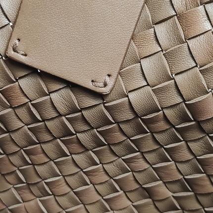 Bottega Veneta Cabat Tote Intreccio Leather Tan Brown 40cm