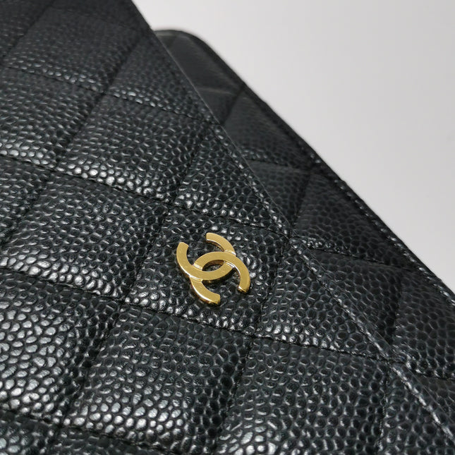 Chanel Wallet on Chain Classique rabat en cuir grainé noir, finition argentée