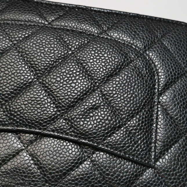 Chanel Wallet on Chain Classique rabat en cuir grainé noir, finition argentée
