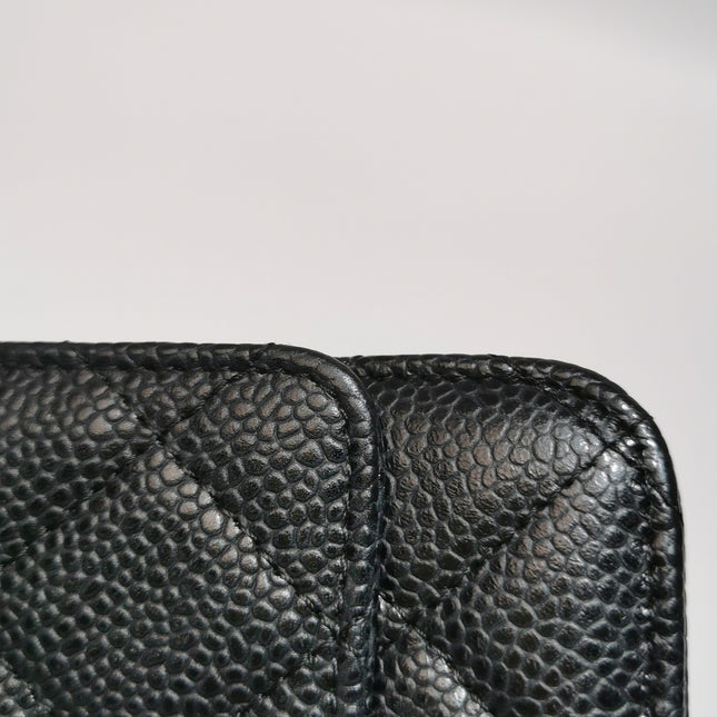 Chanel Wallet on Chain Classique rabat en cuir grainé noir, finition argentée