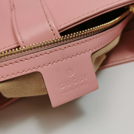 Sac Gucci Jackie 1961 en cuir petite taille avec bandoulière réglable Rose