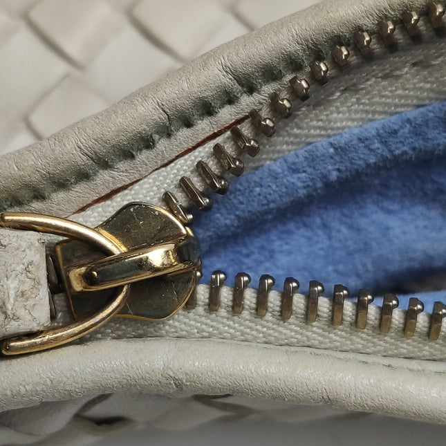 Bottega Veneta Veneta Hobo Maxi Beige Intrecciato Leather Bag 51cm
