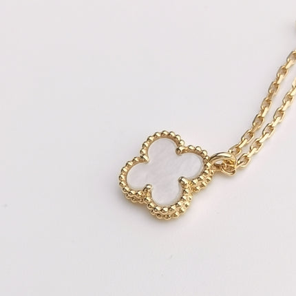 Van Cleef & Arpels Necklace Sweet Alhambra pendant 18k Yellow Gold Mother of Pearl