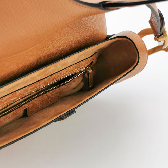 Dior Saddle 2021 Medium Tan Brown Grained Calfskin Leather Bag
