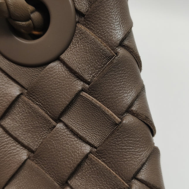 Bottega Veneta Small Andiamo Milk Chocolate Brown Intrecciato Handbag