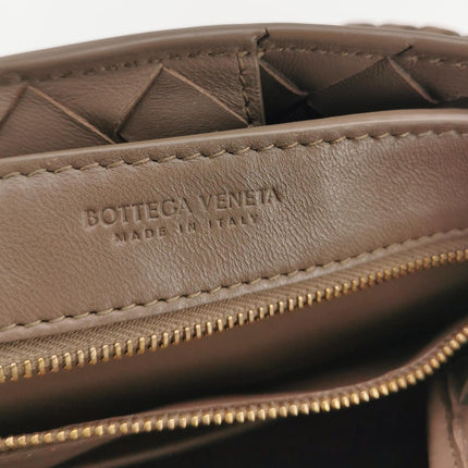 Bottega Veneta Small Andiamo Milk Chocolate Brown Intrecciato Handbag