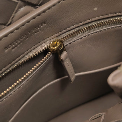 Bottega Veneta Small Andiamo Milk Chocolate Brown Intrecciato Handbag