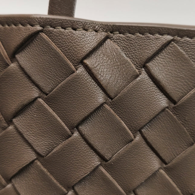 Bottega Veneta Small Andiamo Milk Chocolate Brown Intrecciato Handbag