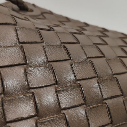 Bottega Veneta Small Andiamo Milk Chocolate Brown Intrecciato Handbag