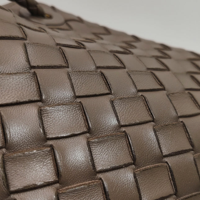 Bottega Veneta Small Andiamo Milk Chocolate Brown Intrecciato Handbag