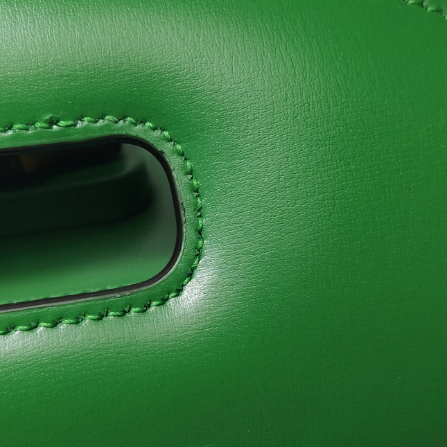 Sac à poignée supérieure Gucci Bamboo 1947 petit en cuir Box vert avec sangle en toile