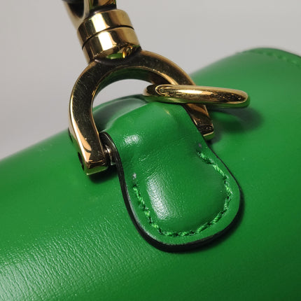Sac à poignée supérieure Gucci Bamboo 1947 petit en cuir Box vert avec sangle en toile