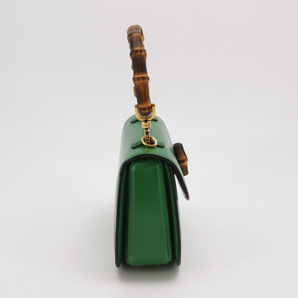 Sac à poignée supérieure Gucci Bamboo 1947 petit en cuir Box vert avec sangle en toile