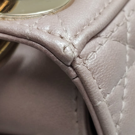 Lady Dior Mini 2019 Cuir d'agneau rose nacré avec chaîne dorée