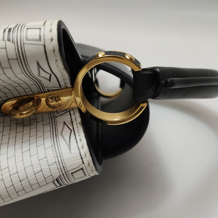 Sac bandoulière Louis Vuitton x Fornasetti Cannes Vase en cuir verni architectural
