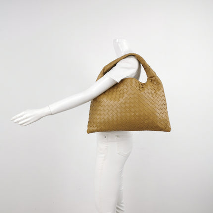 Bottega Veneta Hop Hobo Medium Leather Beige 46cm