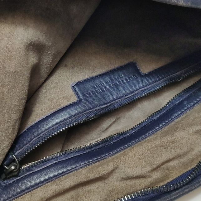 Bottega Veneta Veneta Hobo Midnight Dark Navy Intrecciato Leather Bag 40cm