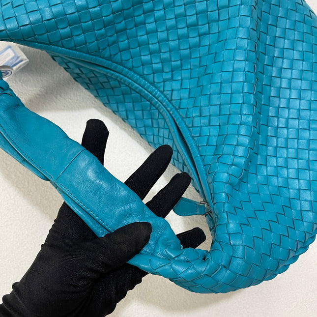 Sold Bottega Veneta Veneta Hobo Large Sky Blue Intrecciato Leather Bag 47cm