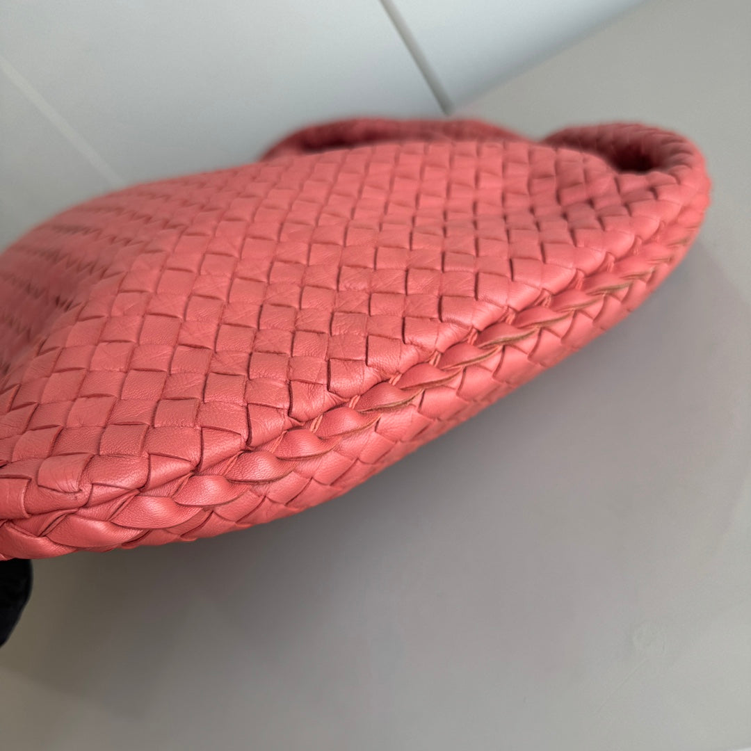 Bottega Veneta Veneta Hobo Medium Coral Intrecciato Leather Bag 47cm