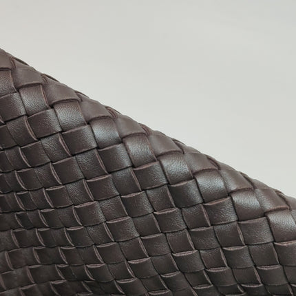 Bottega Veneta Cabat Tote Intreccio Leather Milk Chocolate Brown 40cm