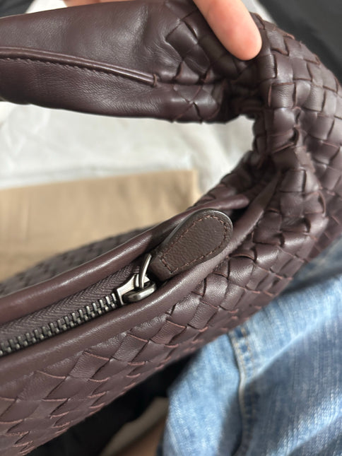 Bottega Veneta Intrecciato Hobo Bag Medium Brown Lambskin leather 40cm