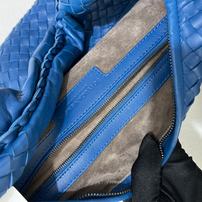 Sold Bottega Veneta Veneta Hobo Medium Blue Intrecciato Leather Bag 47cm